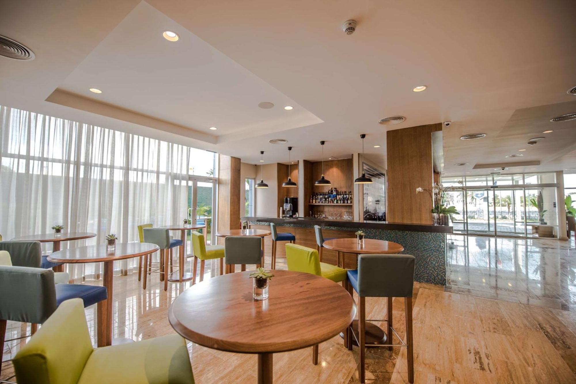 Hampton By Hilton Santo Domingo Airport Ξενοδοχείο Boca Chica Εξωτερικό φωτογραφία